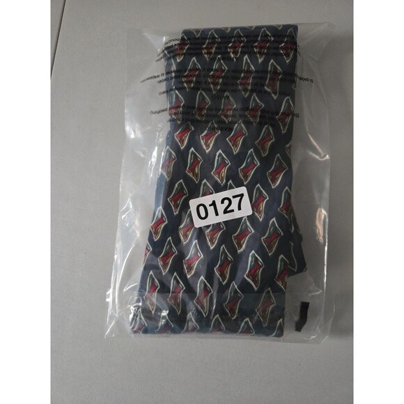 CHAPS RALPH LAUREN - Men's Navy Blue Neck Tie With Emblem 3.75”W x 55.5"L - Picture 4 of 4